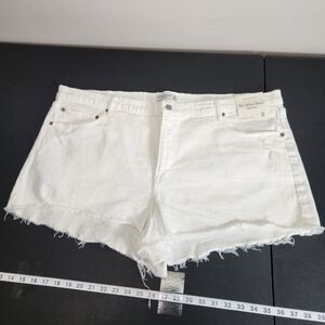 NWT Abercrombie & Fitch The Mom Short High Rise 22  White Cut Off Jeans Denim